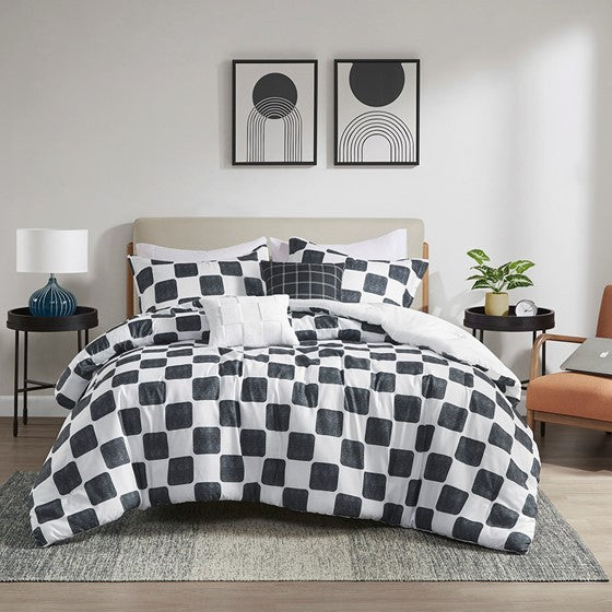 Full/Queen Checkered Comforter Set Media 3