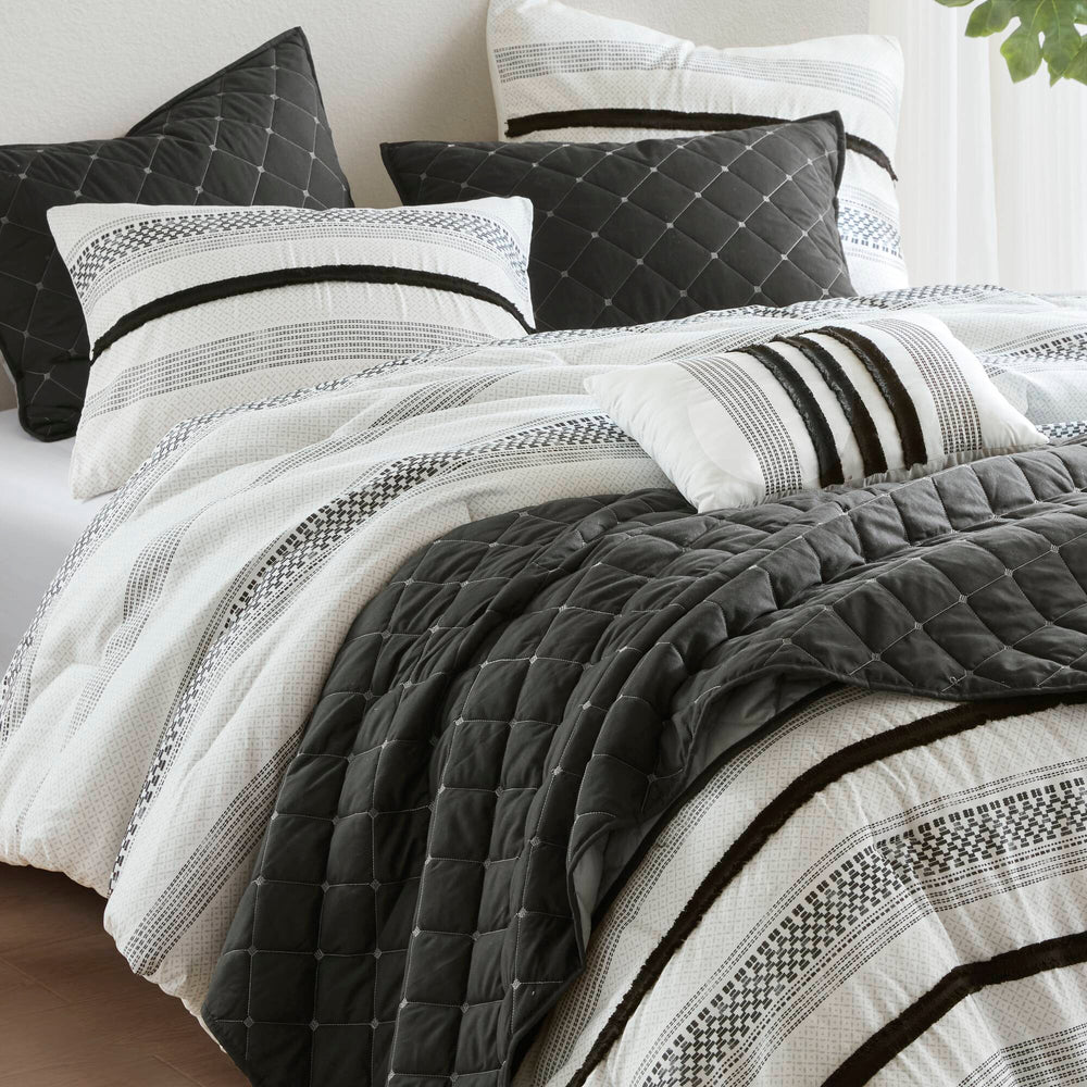 7 Piece Stripe Comforter and Quilt Set-King/Cal King Media 14