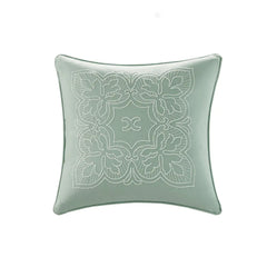Reversible Scalloped Edge Quilt Set perspective