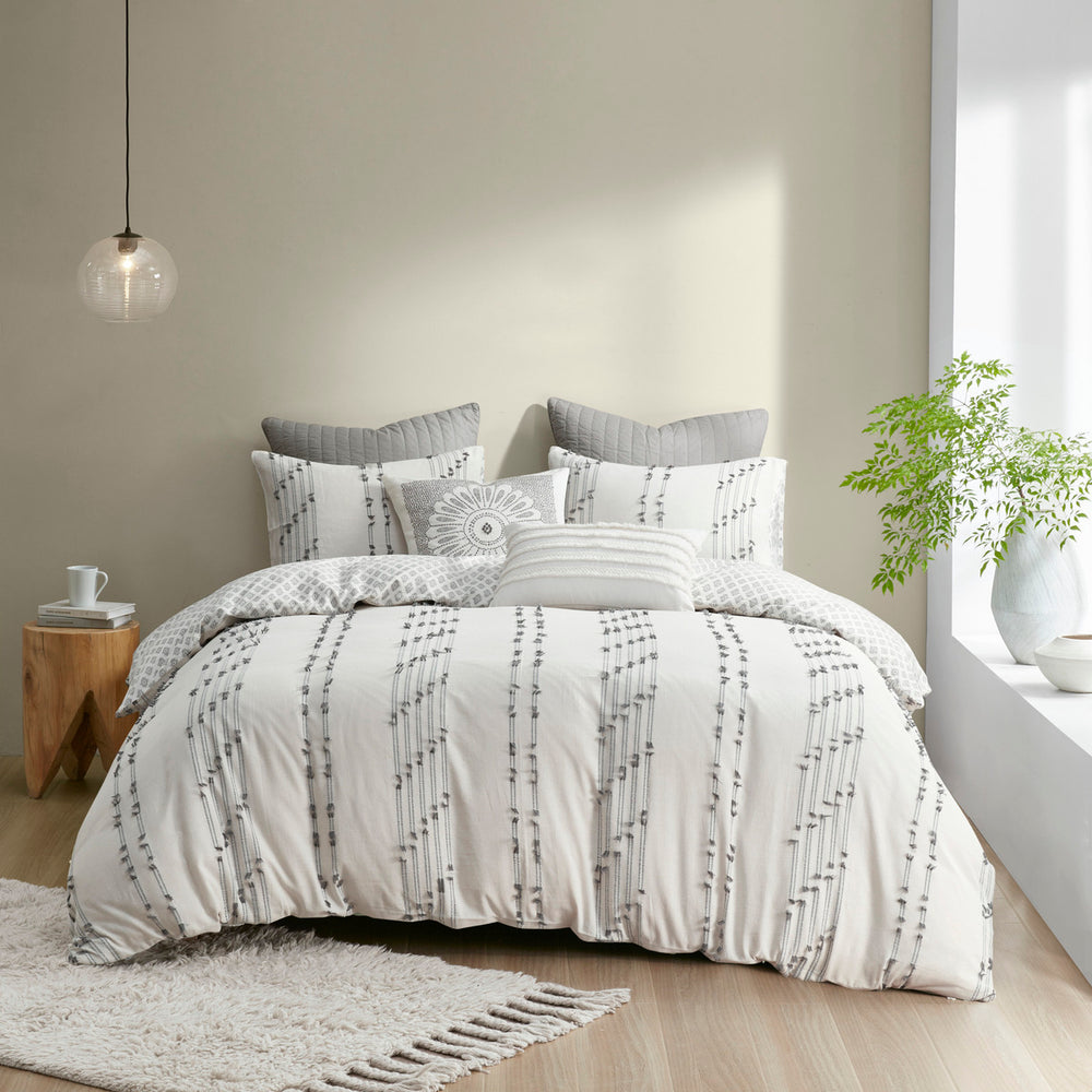 King/Cal King 3 Piece Cotton Jacquard Duvet Cover Set Media 1