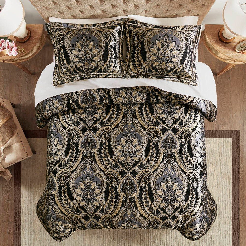 4 PCS Queen Comforter Set Media 8