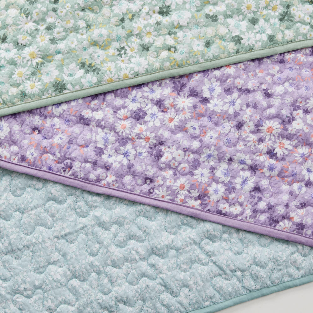4 PCS King/Cal King Seersucker Quilt Set with Throw Media 6