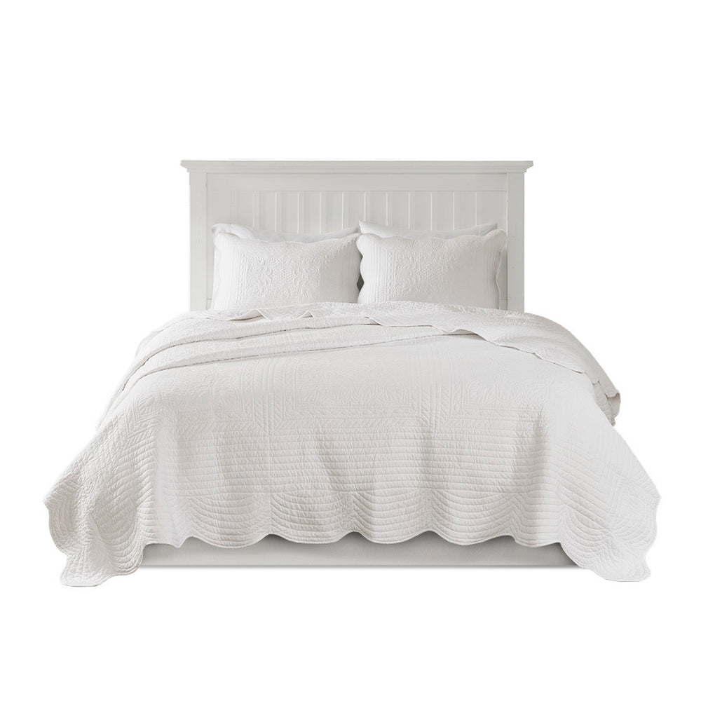 3 Piece Reversible Scalloped Edge Quilt Set White Full/Queen Media 8