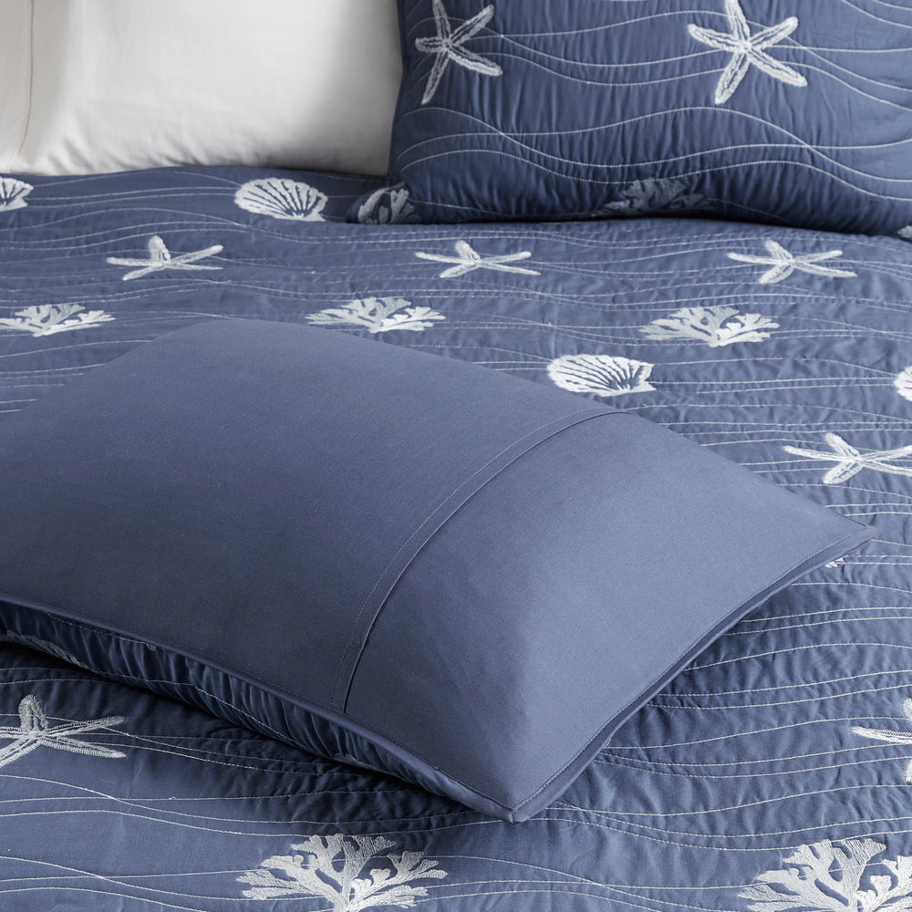 4 Piece Cotton Reversible Embroidered Quilt Set with Throw Pillow Navy Full/Queen Media 6