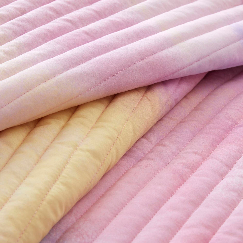 4 Pieces Full/Queen Watercolor Tie Dye Printed Quilt Set with Throw Pillow,Pink Media 14