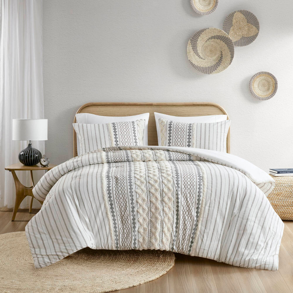Cotton Printed Comforter Set with Chenille Ivory King/Cal King Media 15