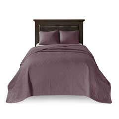 Reversible Quilt and Bedspread Set perspective