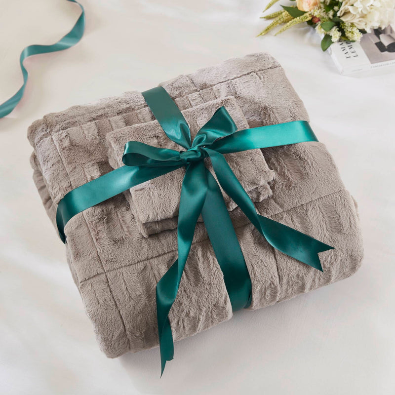 2 PCS Twin/Twin XL Solid Faux Fur Comforter Mini Set Gray