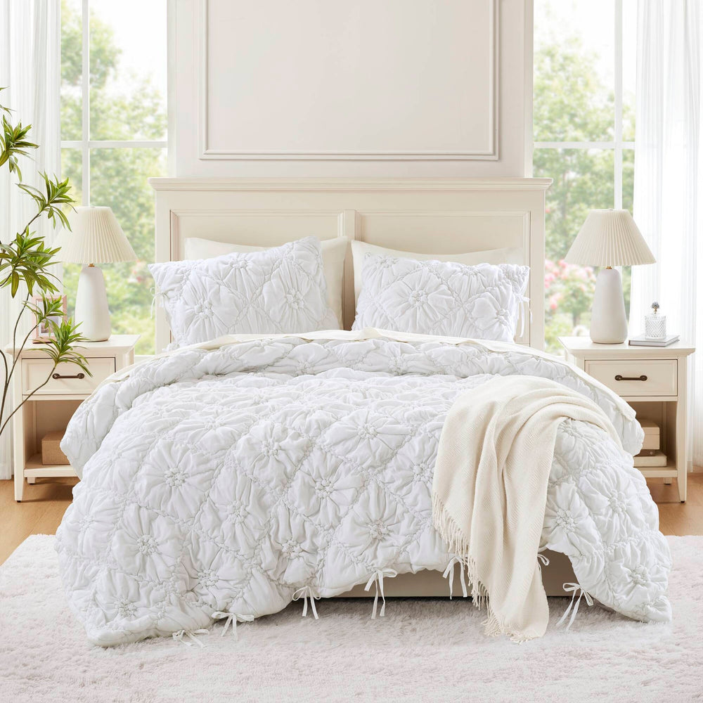 3PCS Full/Queen Comforter Set Media 1