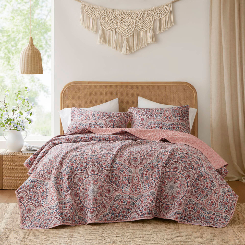 3-Piece Full/Queen Boho Floral Reversible Quilt Media 22