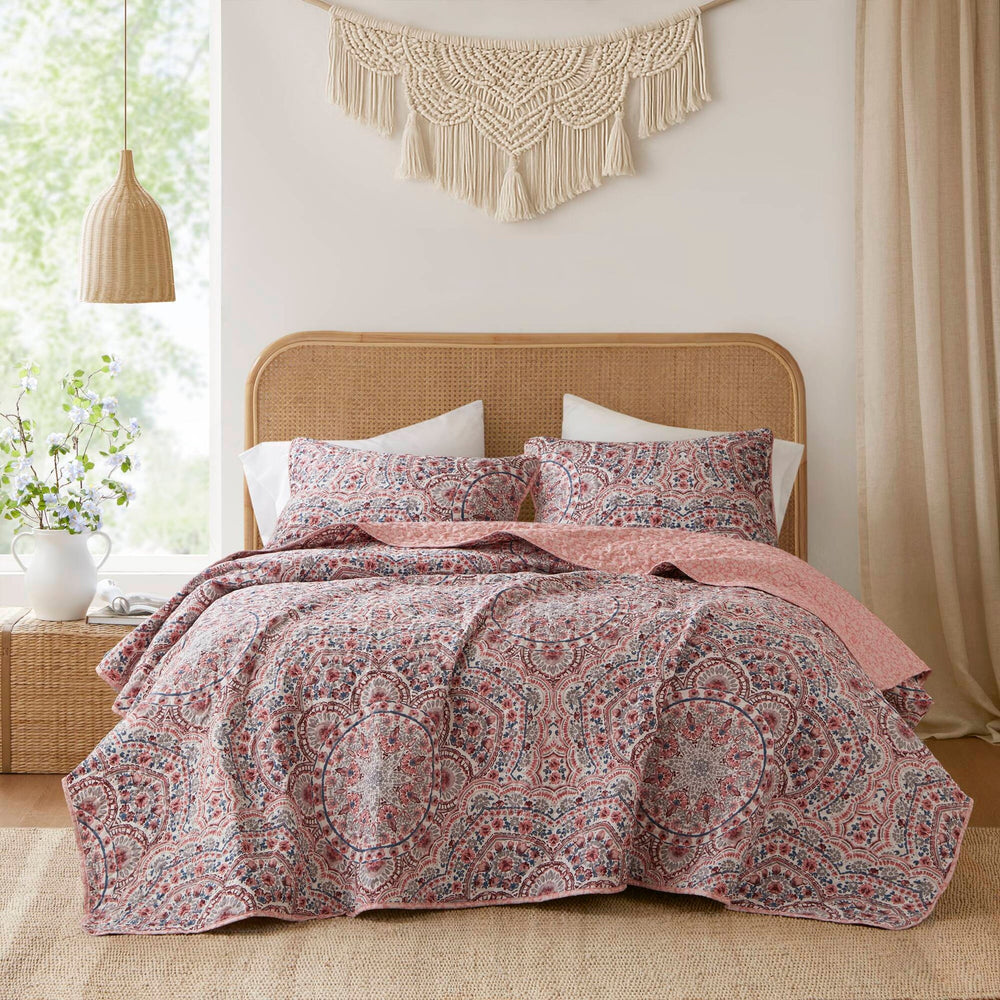 3-Piece King Boho Floral Reversible Quilt Media 22