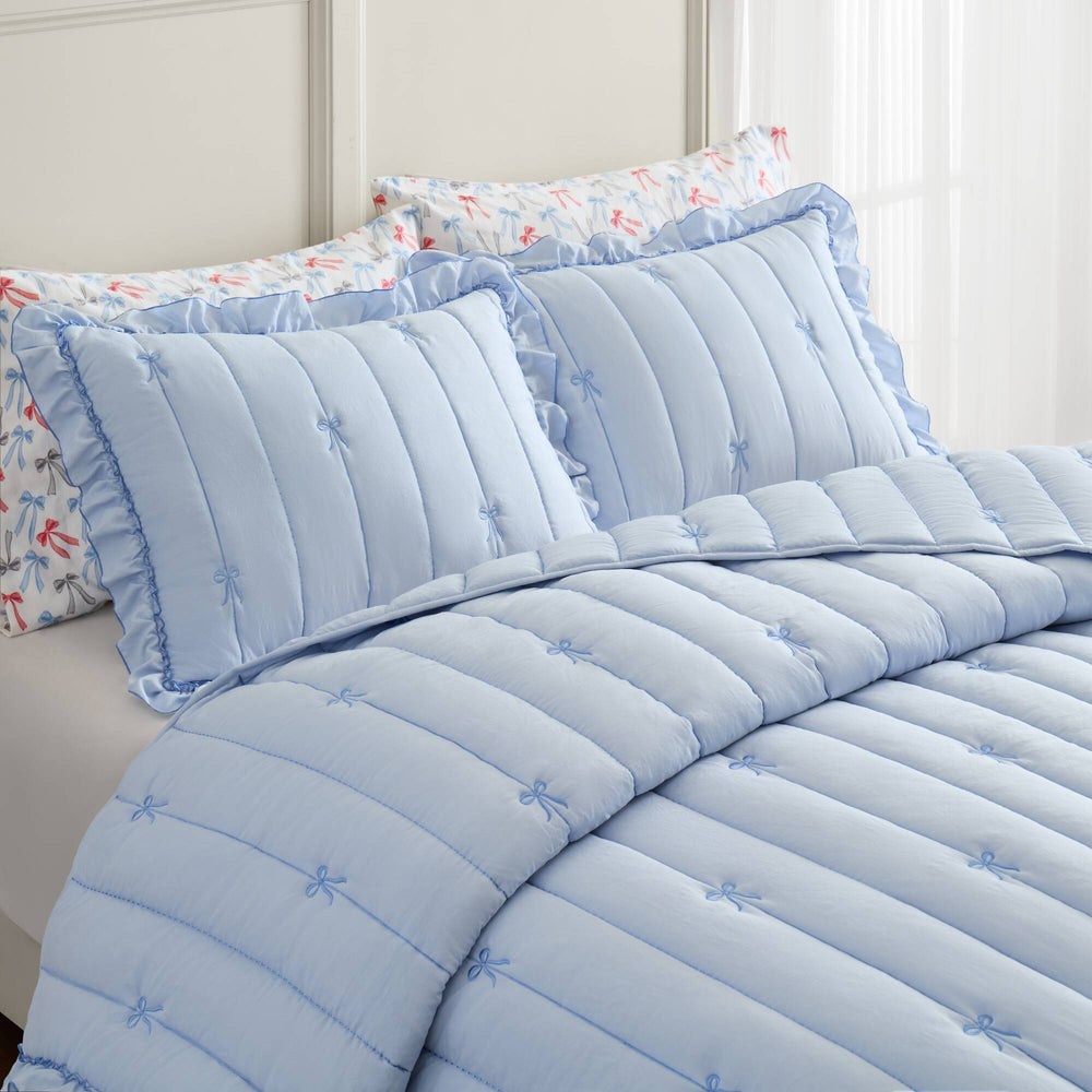3- Piece Full/Queen Quilt Mini Set Media 11