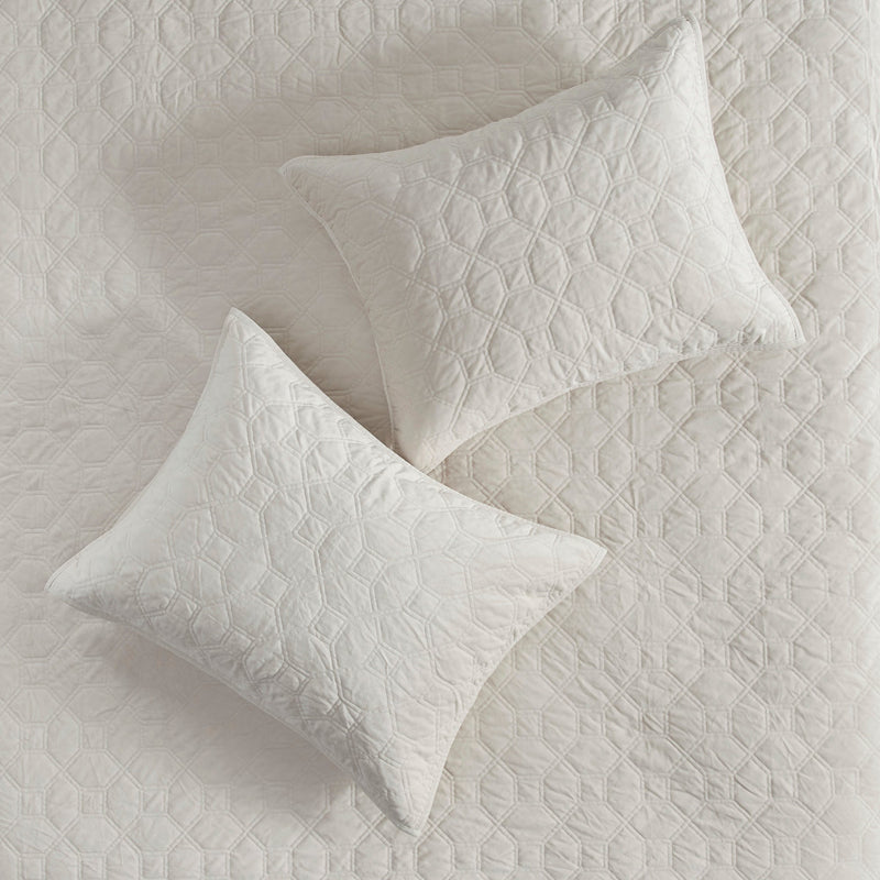 3 Piece Velvet Quilt Set