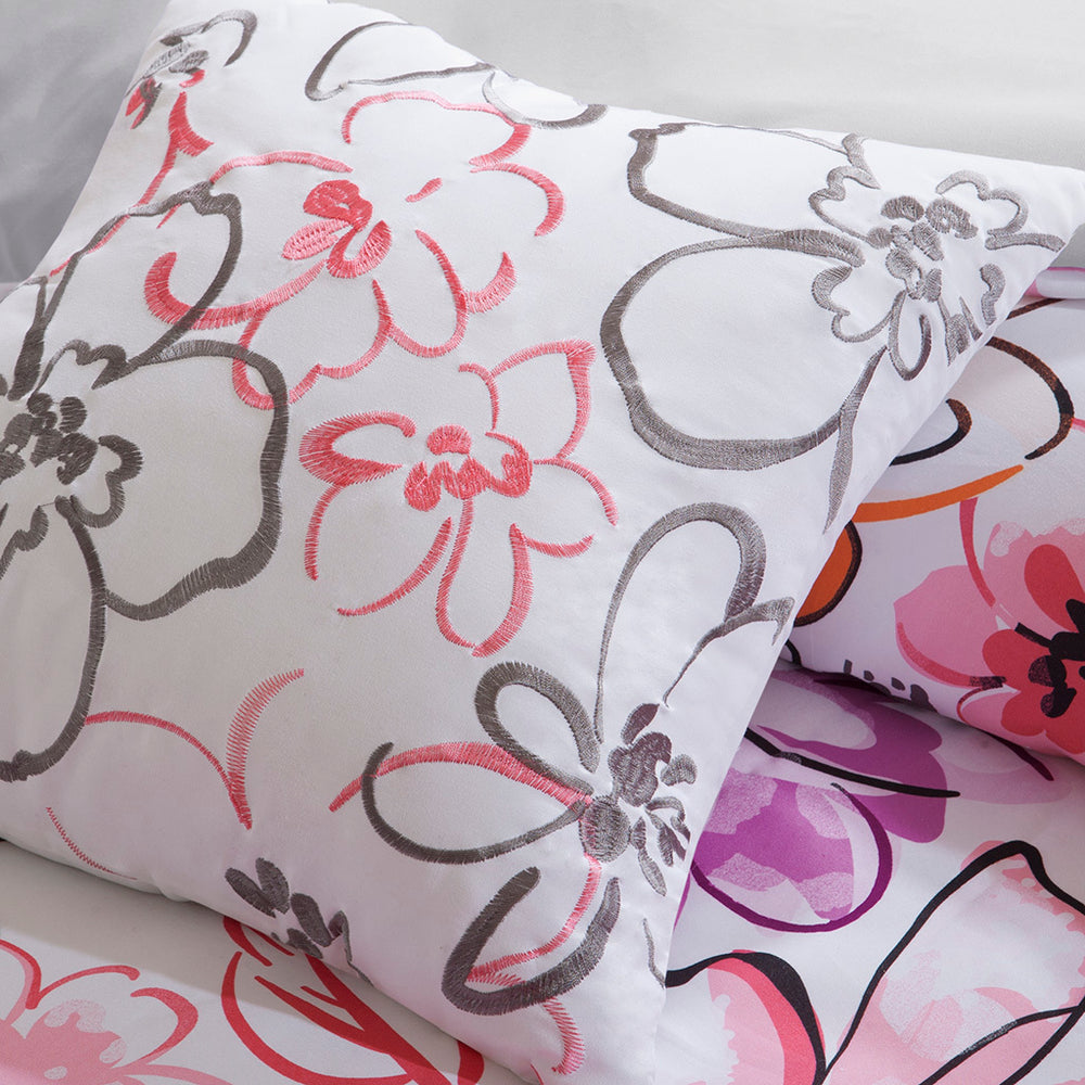 Full/Queen Floral Comforter Set Media 3