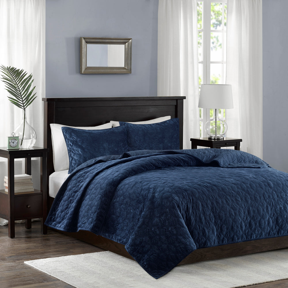 3 Piece Velvet Quilt Set Navy Full/Queen Media 1