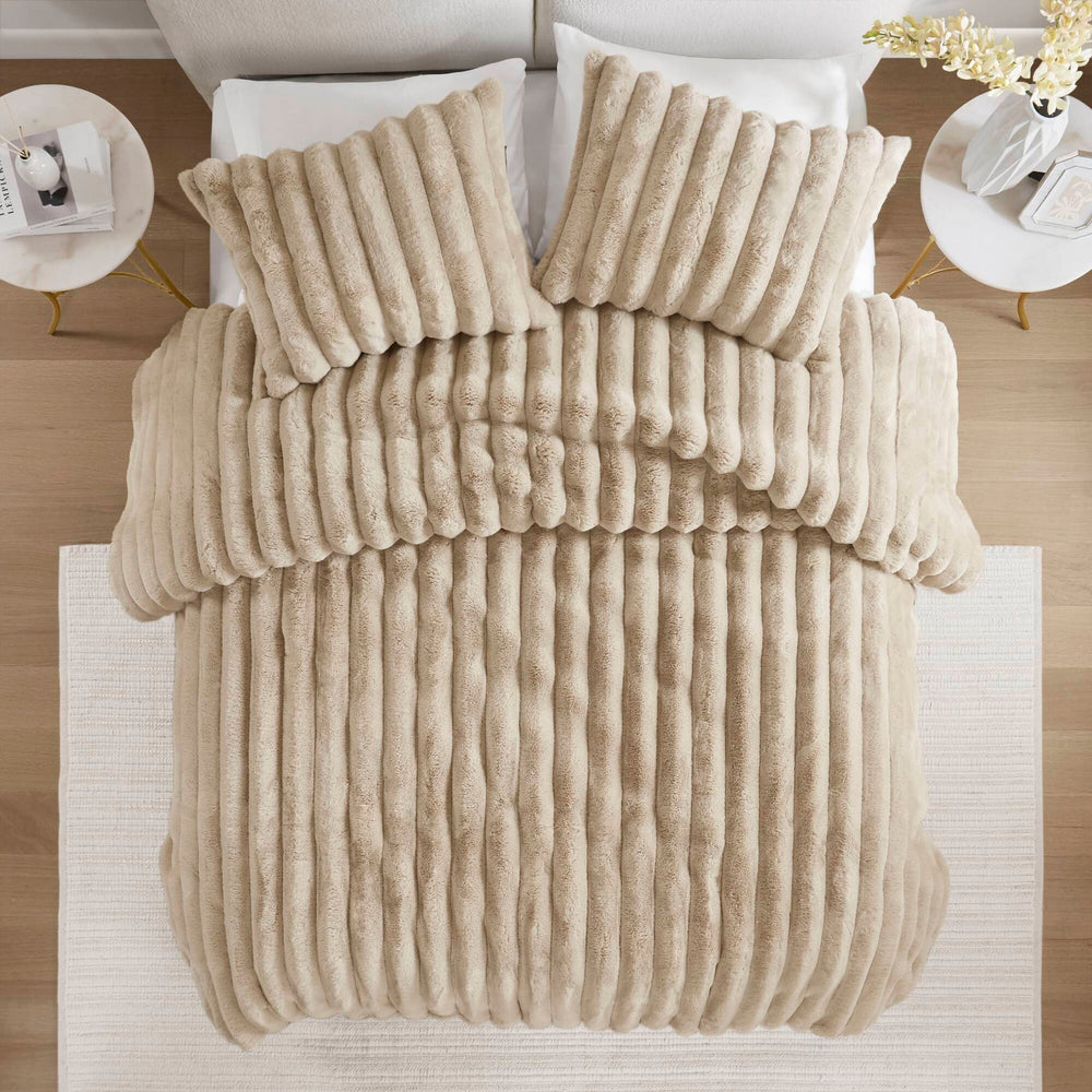 soft Faux Fur Ribbed Comforter Set Full/Queen Media 7