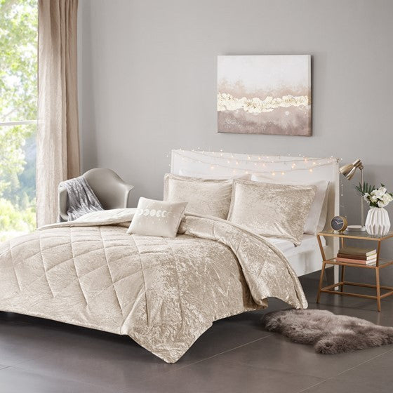 Full/Queen Velvet Comforter Set with Throw Pillow Media 7
