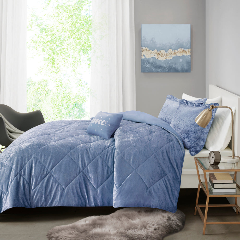 King/Cal King Velvet Duvet Cover Set with Throw Pillow Media 6