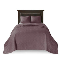 Reversible Quilt and Bedspread Set perspective