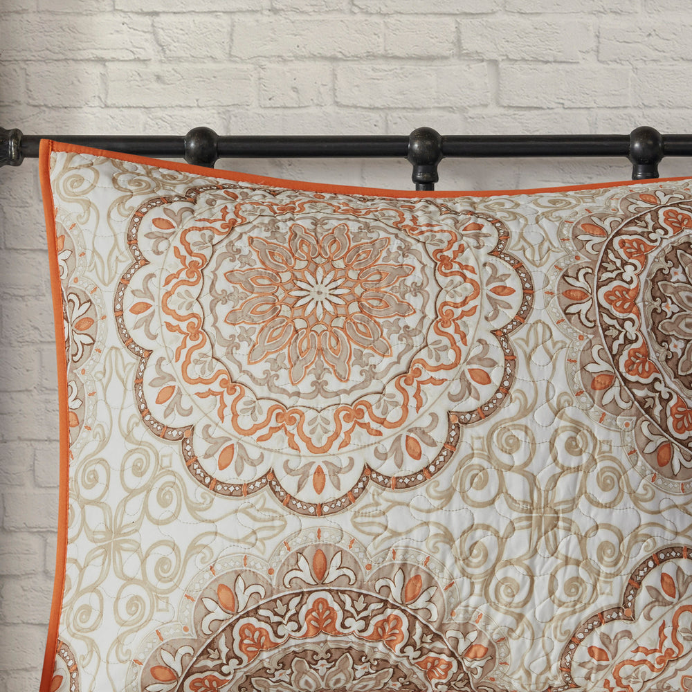 6 Piece Reversible Quilt Set with Throw Pillows Orange King/Cal King Media 11