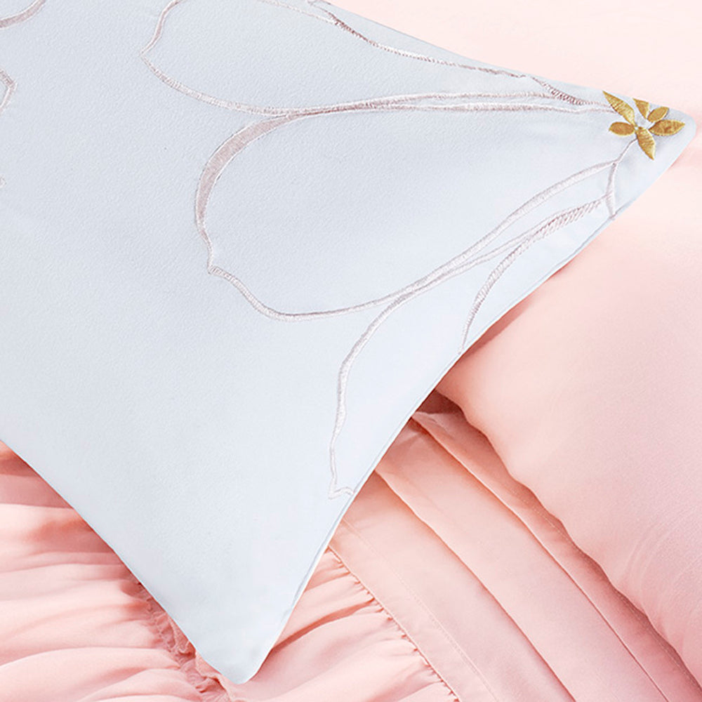 Twin/Twin XL Ruffle Comforter Set Media 3