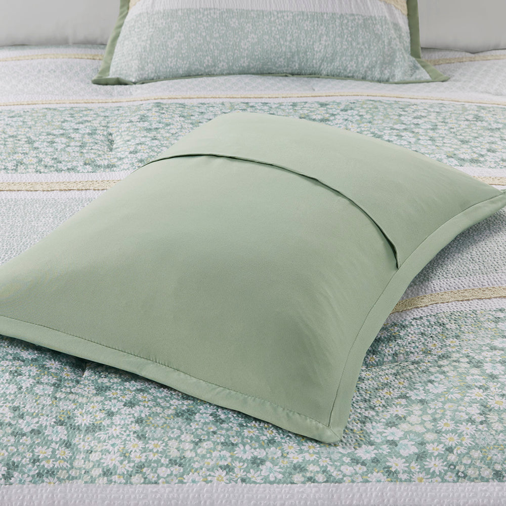 King/Cal King 5 Piece Seersucker Comforter Set with Throw Pillows Media 11