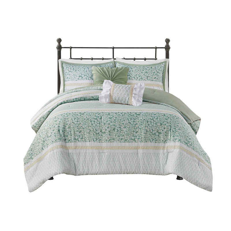 King/Cal King 5 Piece Seersucker Comforter Set with Throw Pillows