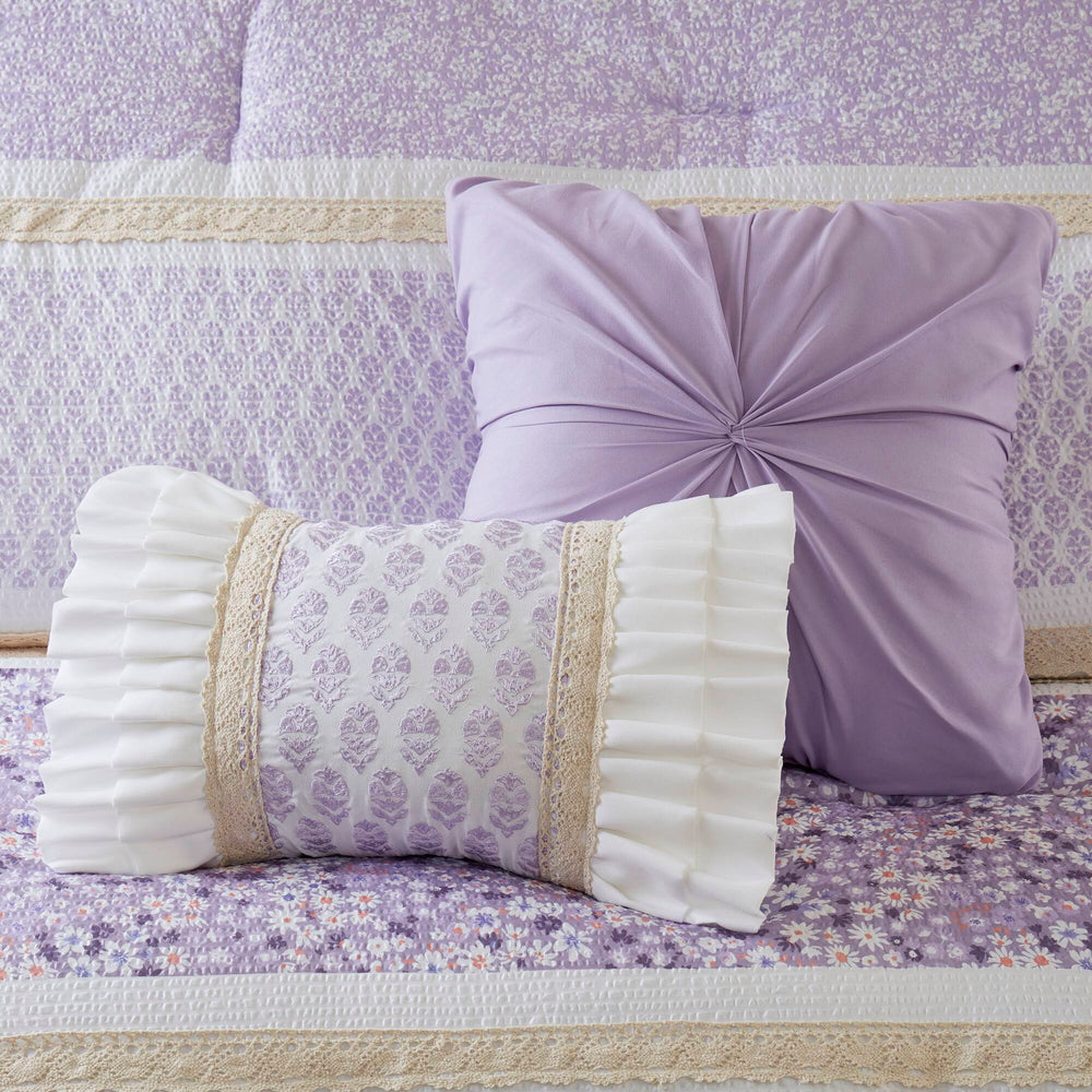5 PCS King/Cal King Seersucker Comforter Set with Throw Pillows Media 6