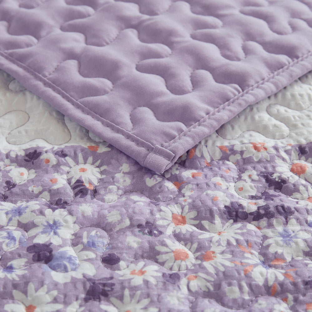 4 PCS King/Cal King Seersucker Quilt Set with Throw Media 2