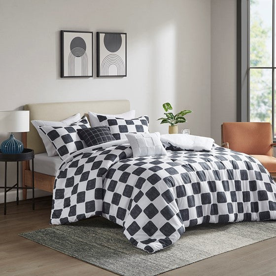 Twin/Twin XL Checkered Comforter Set Media 2