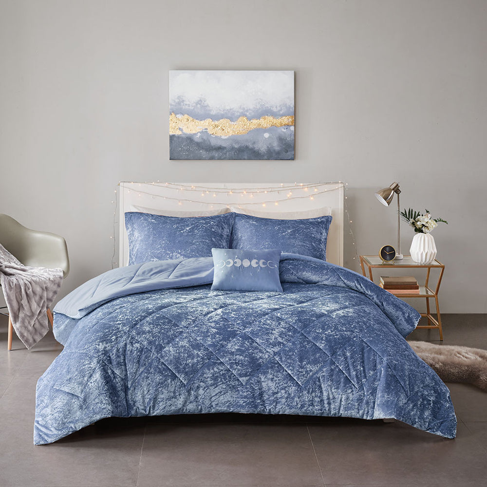 King/Cal King Velvet Comforter Set with Throw Pillow Media 11
