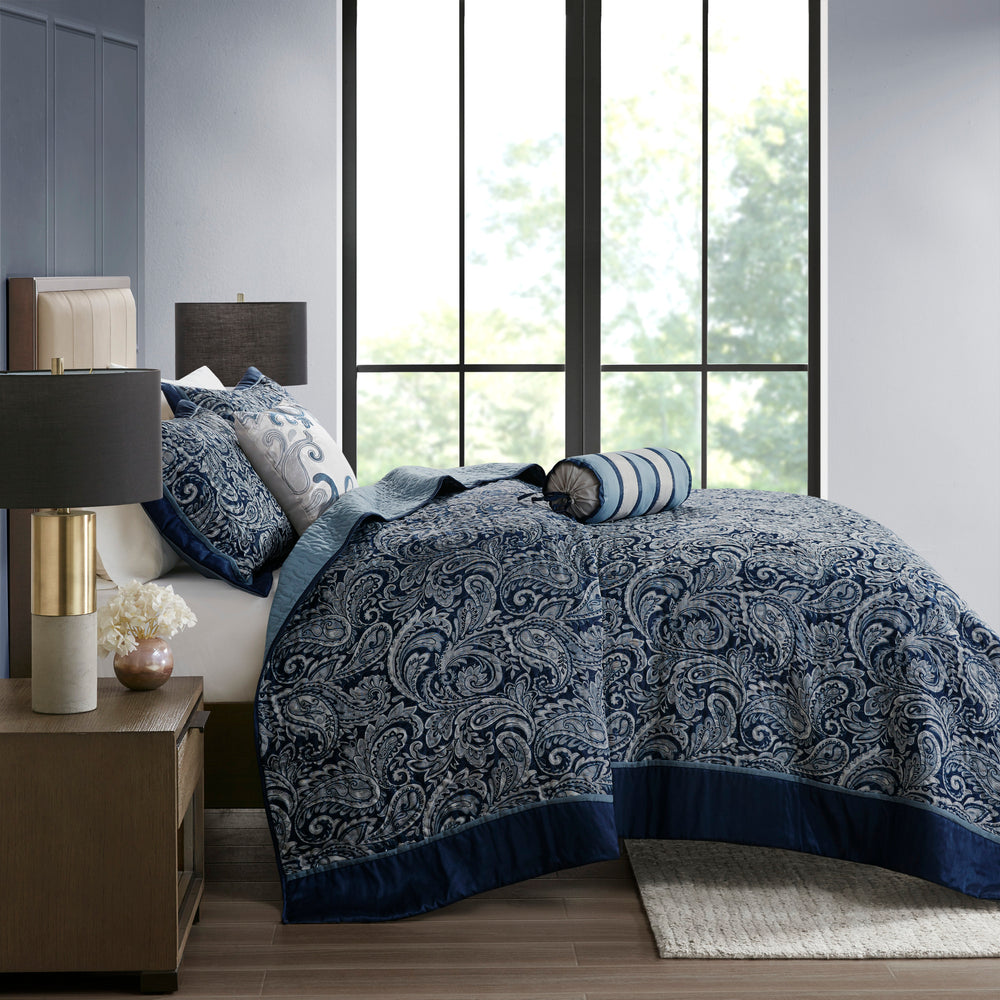 5 Piece Jacquard Bedspread Set with Throw Pillows Navy King Media 2