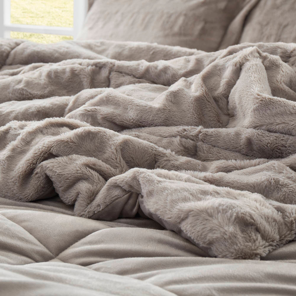 3 PCS Full/Queen Solid Faux Fur Comforter Mini Set Gray Media 12