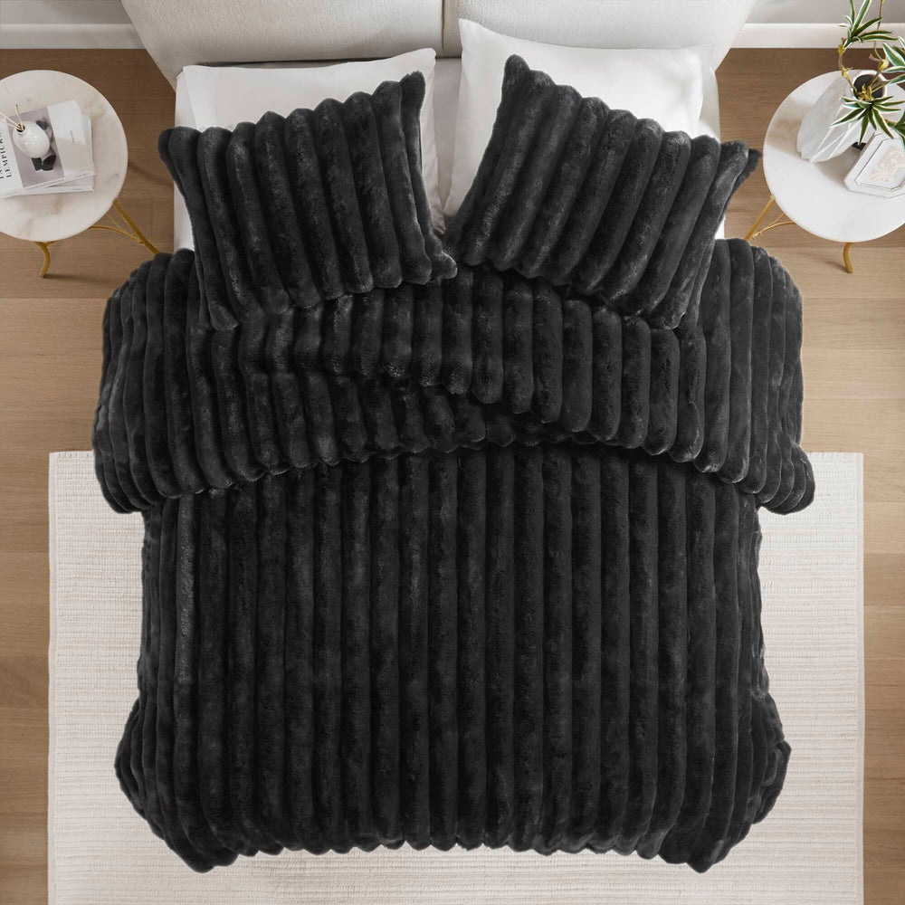 soft Faux Fur Ribbed Comforter Set Full/Queen Media 7