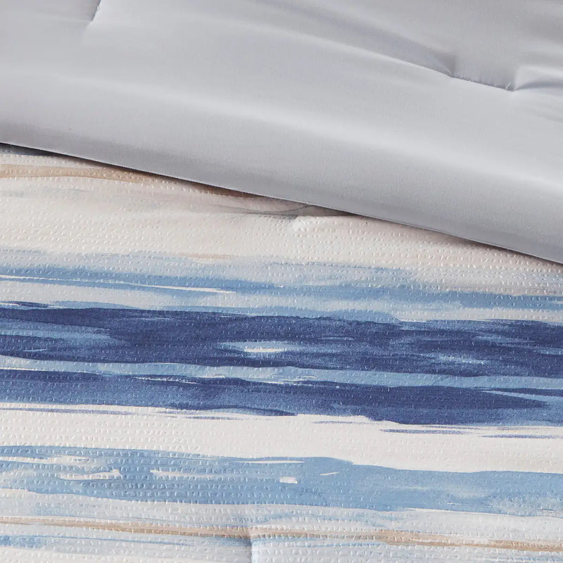 8 Piece Printed Seersucker Comforter and Quilt Set Collection