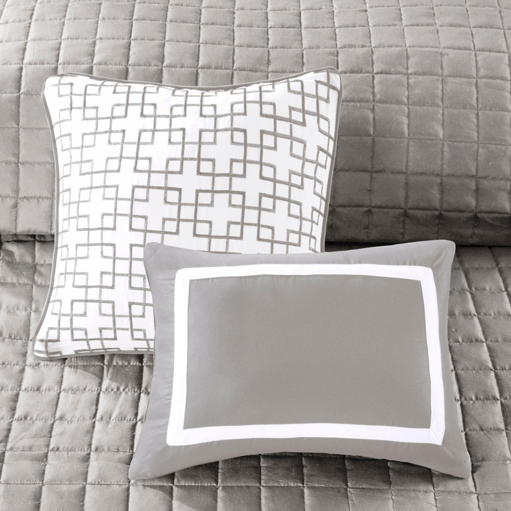 8 Piece Comforter and Quilt Set Collection Grey King/Cal King Media 19