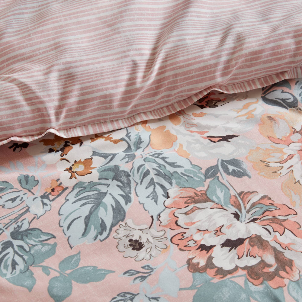 7-Piece Full 7 Piece Vin -inspired Collection floral print,Pink Media 9