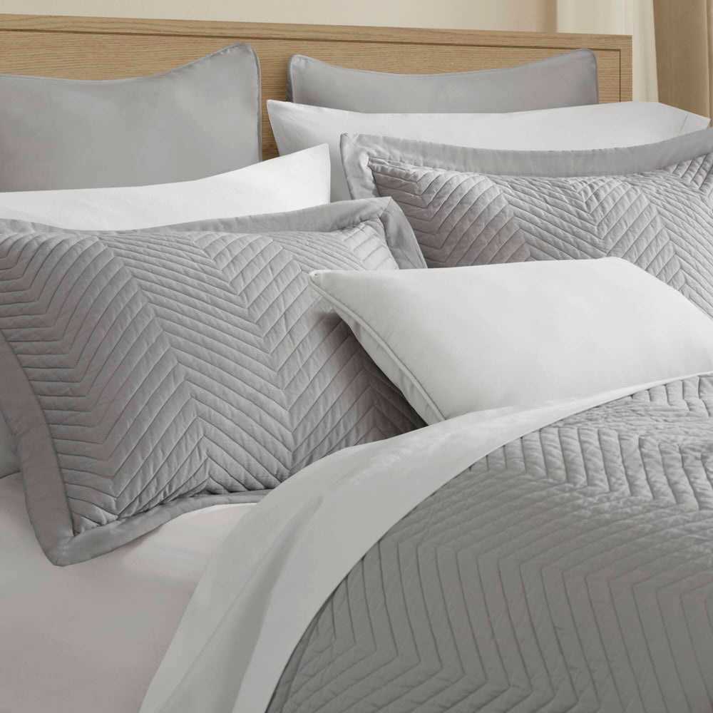King 3 Piece Cotton Quilt Set Light Gray Media 11