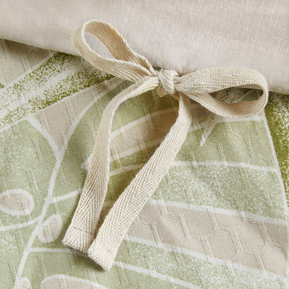 5-Piece Full/Queen Cotton Duvet Cover Set with Throw Pillow Media 13
