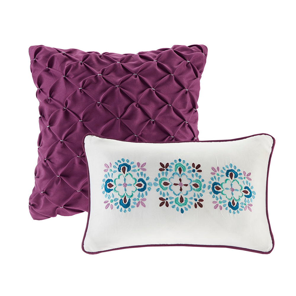 Twin/Twin XL Reversible Quilt Set with Throw Pillows Media 4