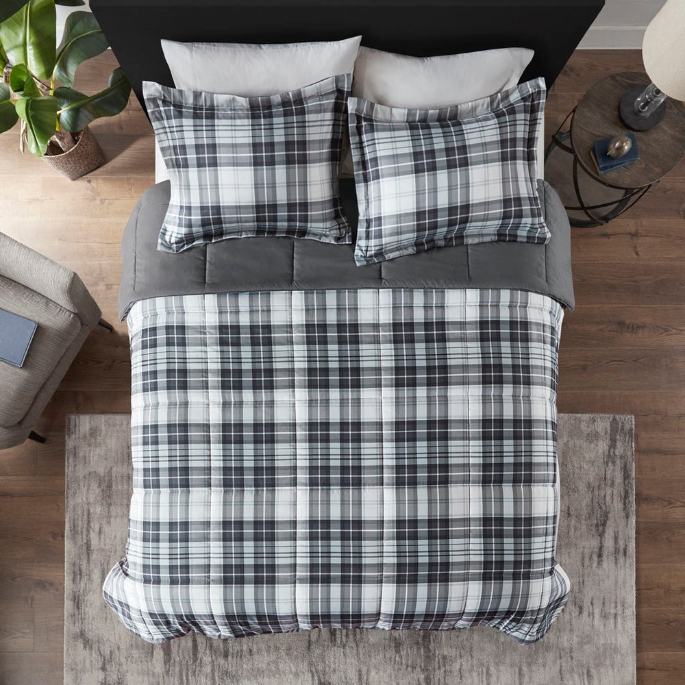 King/Cal King 3M Scotchgard Down Alternative All Season Comforter Set Media 2