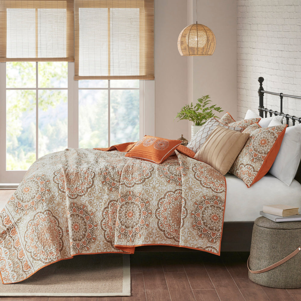 6 Piece Reversible Quilt Set with Throw Pillows Orange King/Cal King Media 10