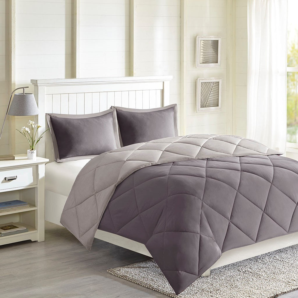 Full/Queen 3M Scotchgard Diamond Quilting Reversible Down Alternative Comforter Set Media 5