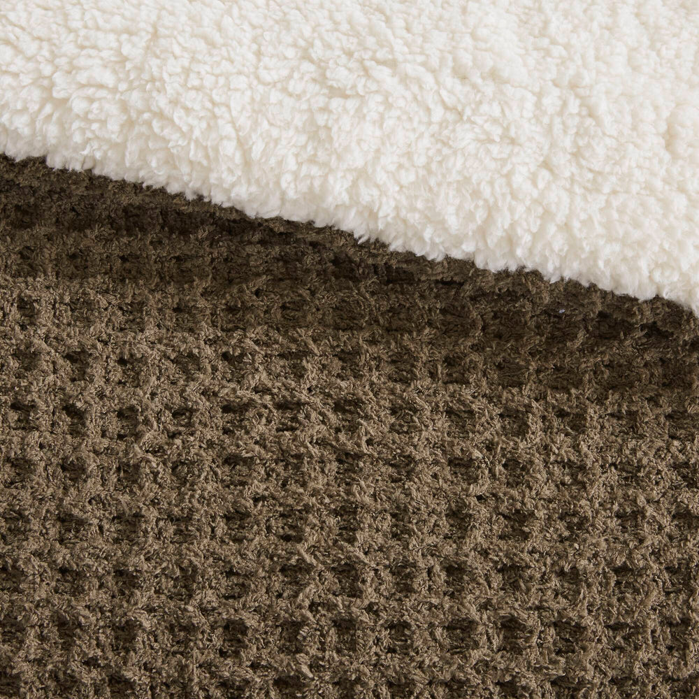 Knit Chenille Comforter Set Full/Queen Media 6