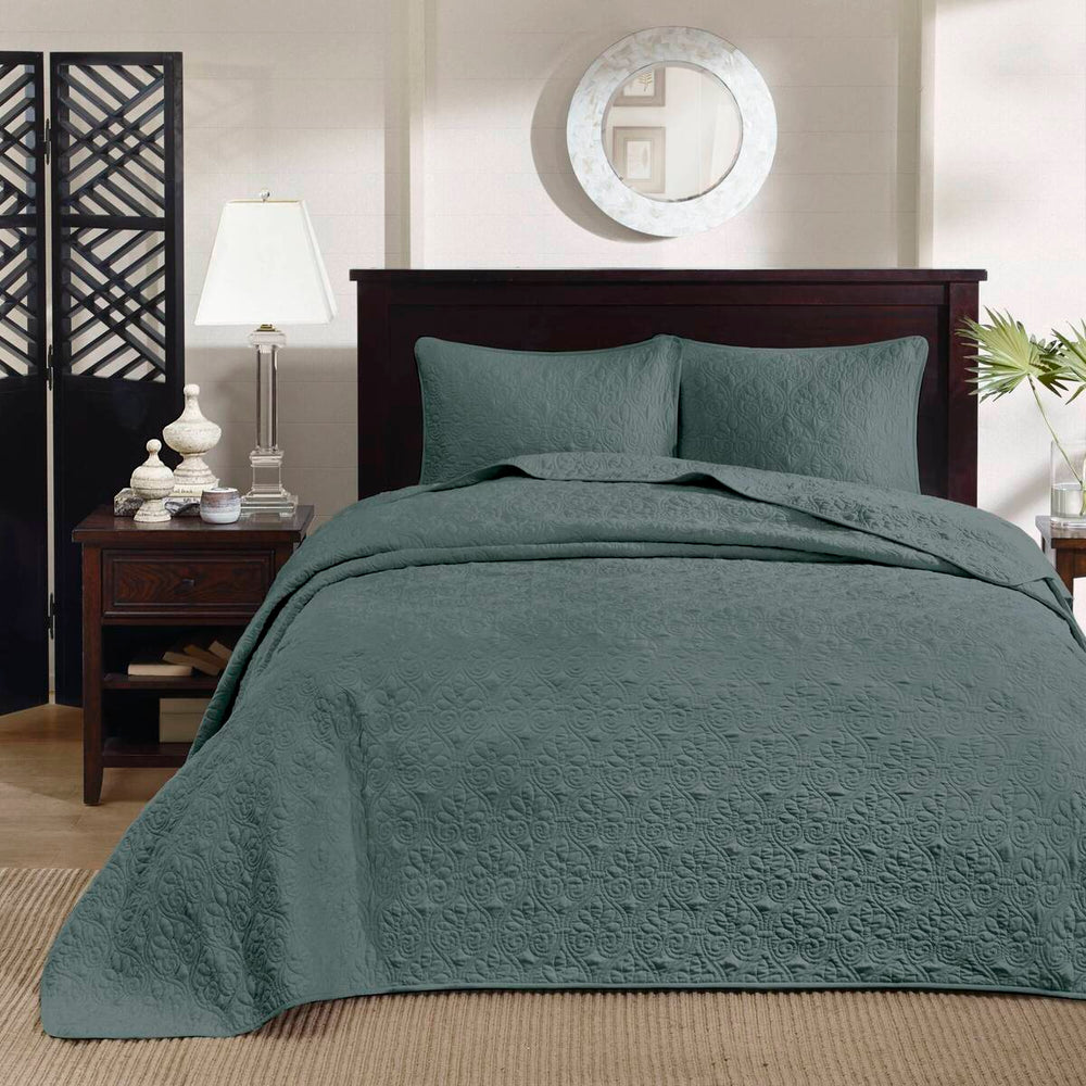 3 Piece Reversible Quilt Set Balsam Green King/Cal King Media 13