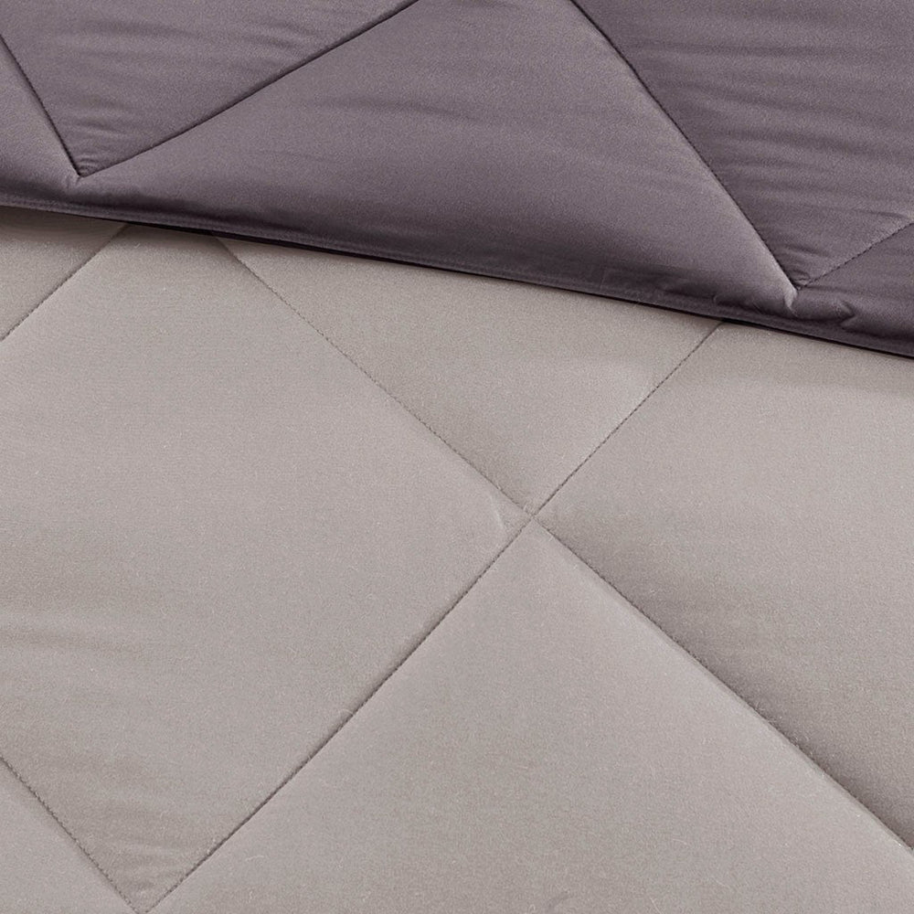 King 3M Scotchgard Diamond Quilting Reversible Down Alternative Comforter Set Media 2