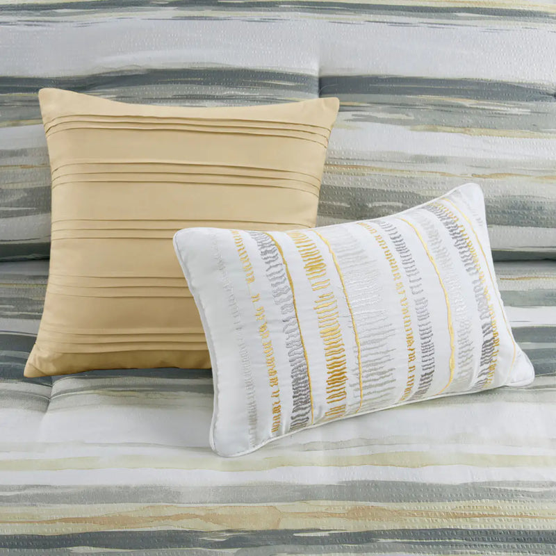 8 Piece Printed Seersucker Comforter and Quilt Set Collection