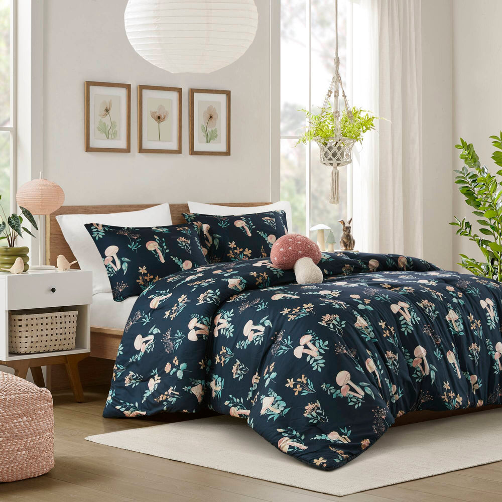 4- Piece Full/Queen Mushroom Garden Comforter Set Media 1