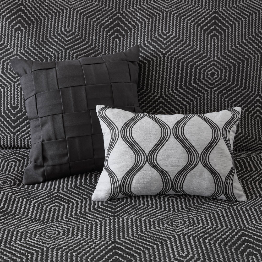 8 Pieces Queen Comforter Set,Black Multi Media 8