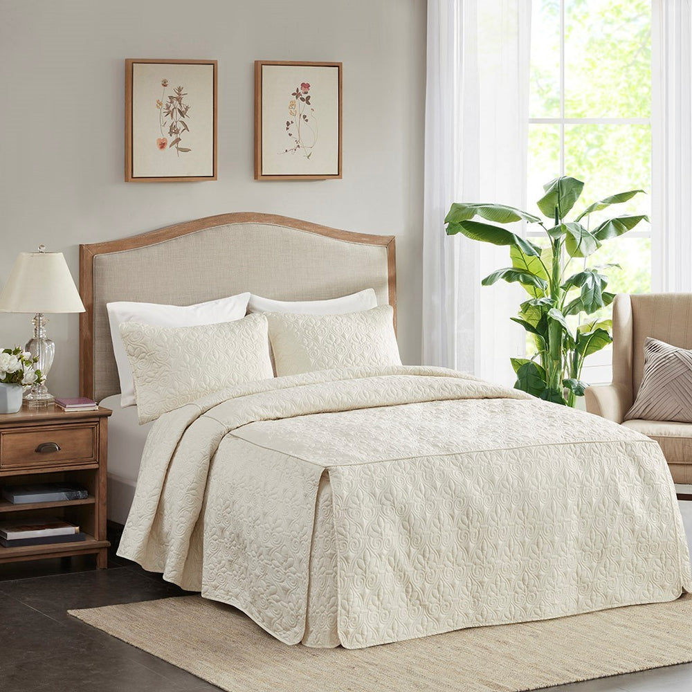 3 Piece Split Corner Pleated Quilted Bedspread Cream King Media 1